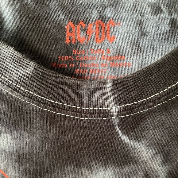 AC/DC Oversized Cropped Top Size Small - Picture 4 of 4